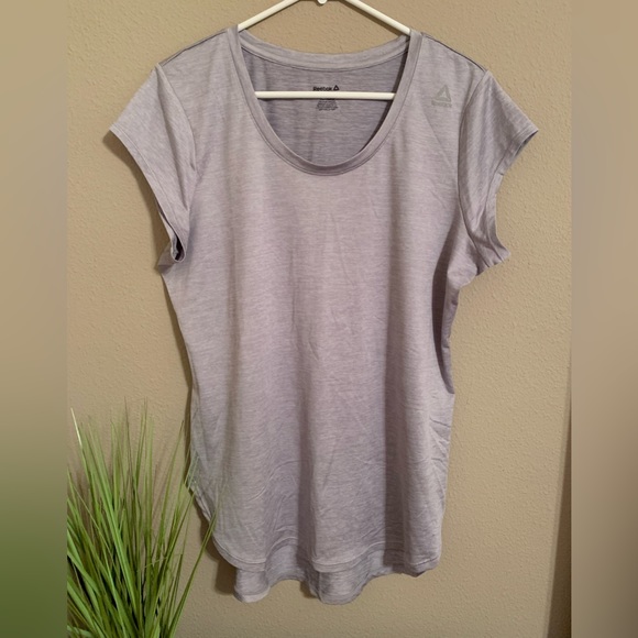 Reebok Tops - NWOT Reebok gray top. Size L